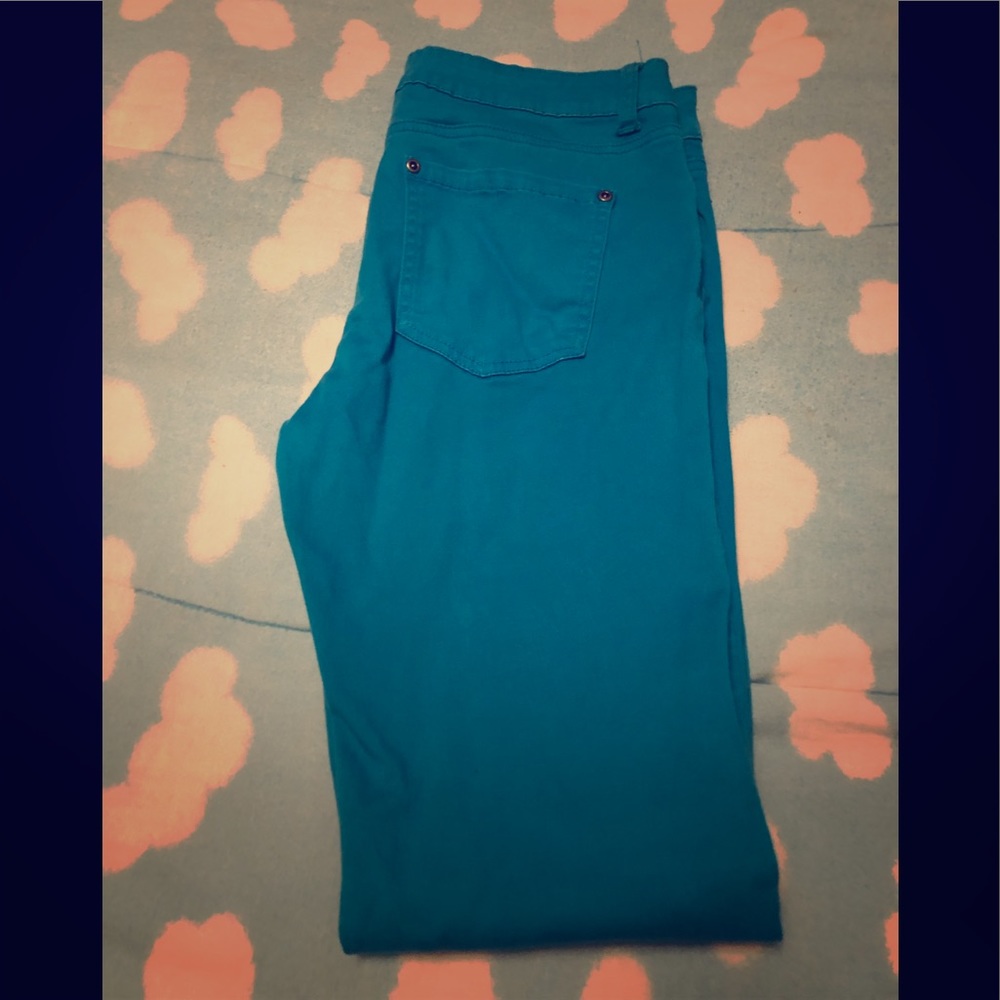 Turquoise forever 21 skinny jeans.